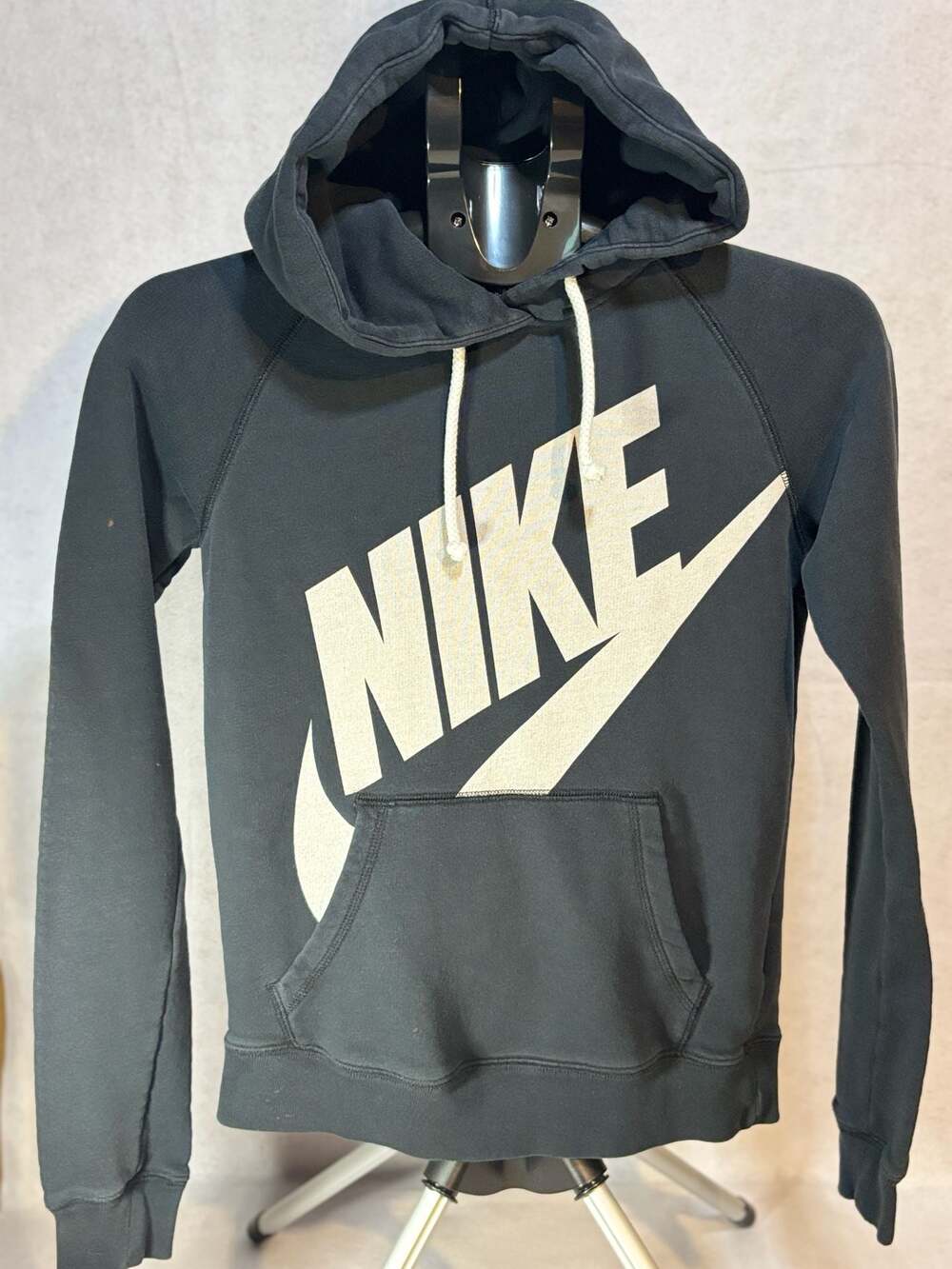 Nike‎ Women's XS Black Long-Sleeve Pullover Hoodie with Large Logo Graphic